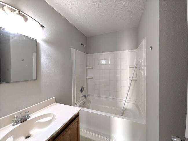 Building Photo - 1736 Carolina Ridge Way