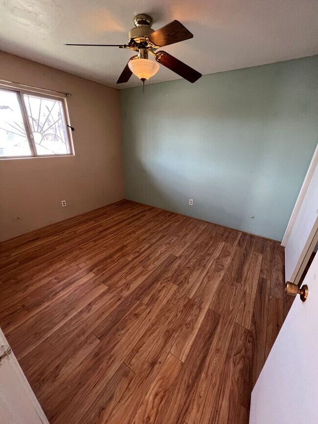 Building Photo - HOUSE FORE RENT
