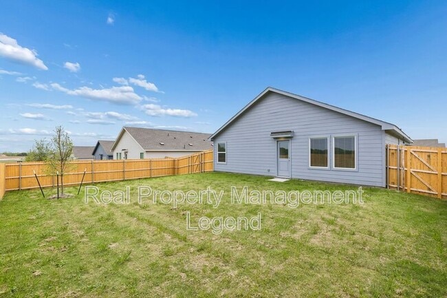 Building Photo - 216 Asterwood Ln