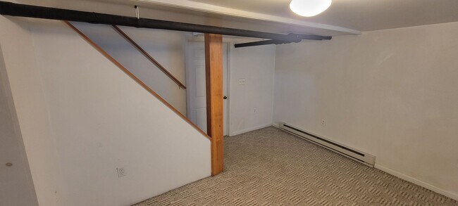 Building Photo - Alsace St #204 Manchester NH