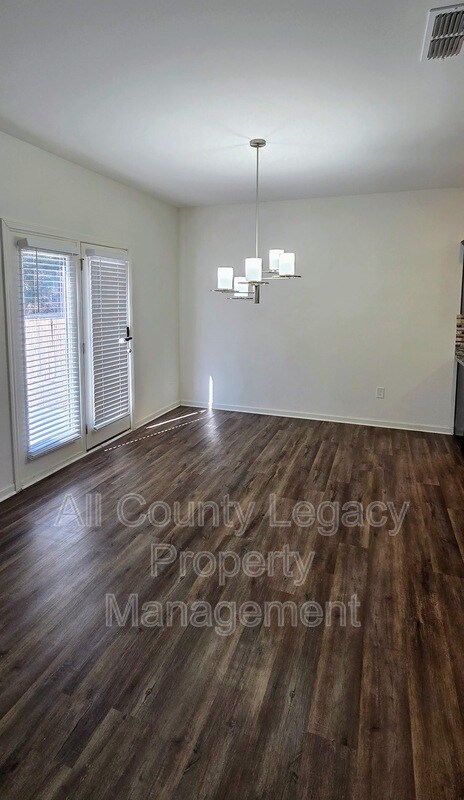 Building Photo - 4421 Kendrick Cir