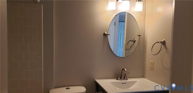 Building Photo - 7740 Pomeroy Ct