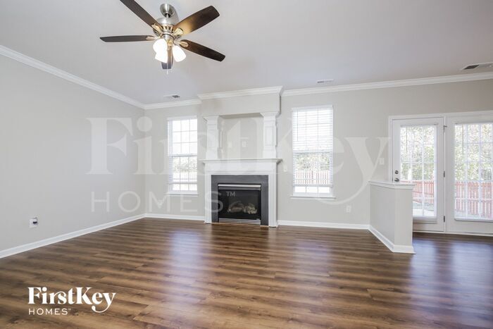 Building Photo - 4242 Glenmore Creek Dr