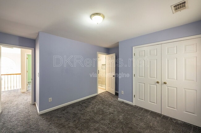 Building Photo - 1540 Hampton Hollow Dr