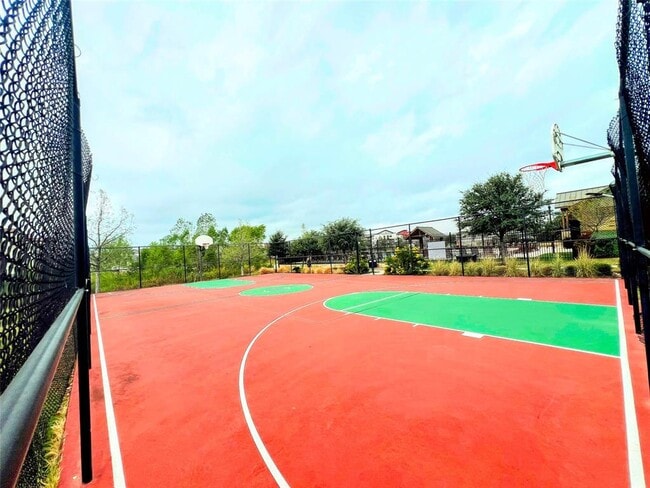 Building Photo - 10805 Tildon Ave