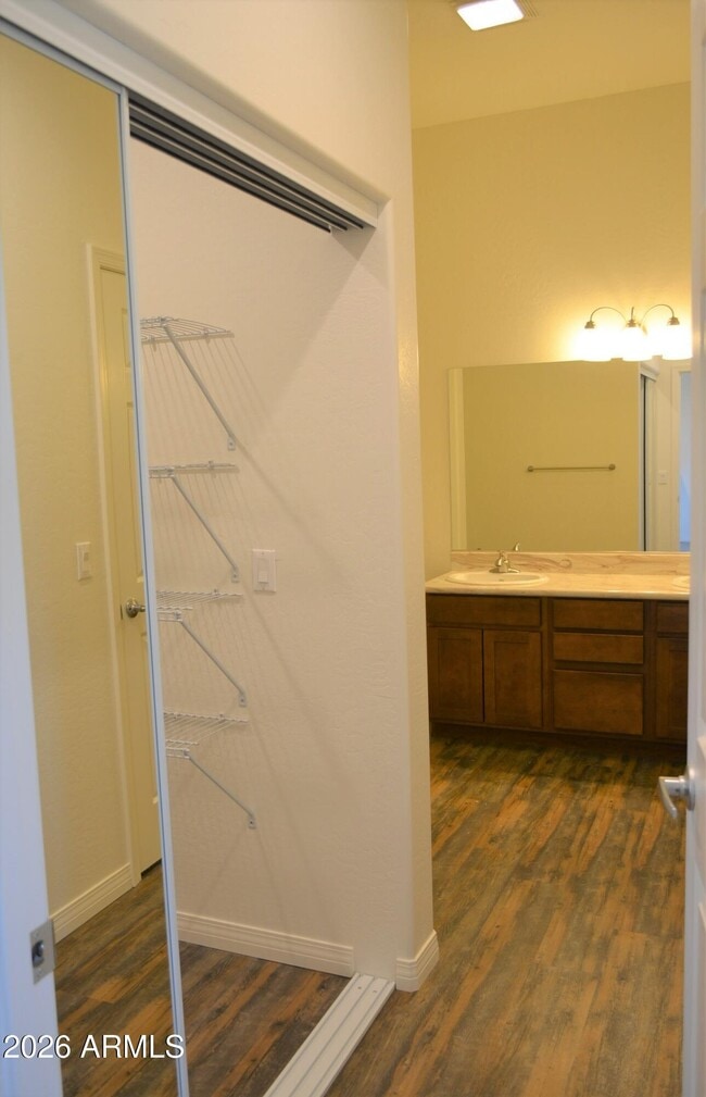 Building Photo - 1900 Kestrel Cir