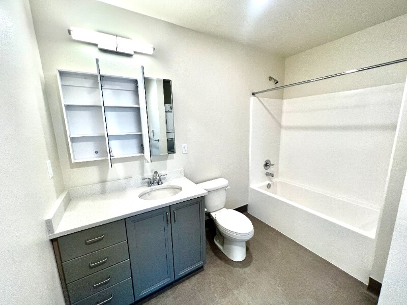 Building Photo - 2330 Yakima Ct