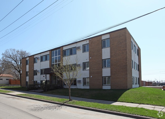 Primary Photo - 1720 19th Ave NE