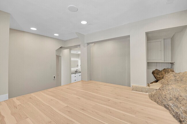 Building Photo - 45 Lodgepole Dr