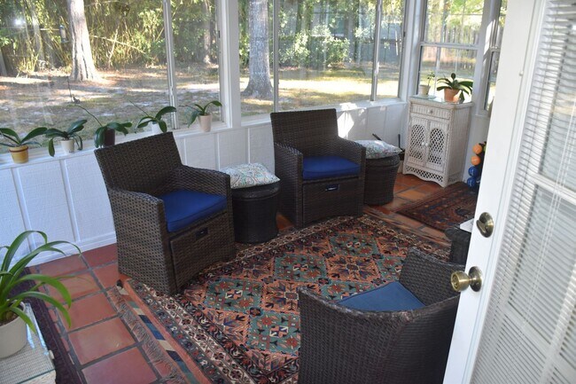 Building Photo - 3/2 Home in The Reserve