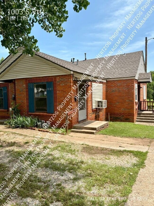 Primary Photo - 1003 S 9th St