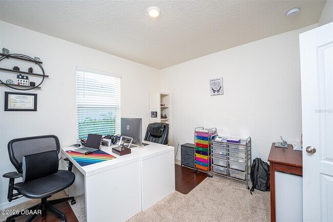 Building Photo - 1326 Middle Lk Dr