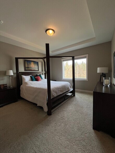 Building Photo - 15116 NE Grantham Rd