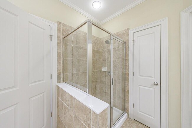 Building Photo - 10293 Midway Ave