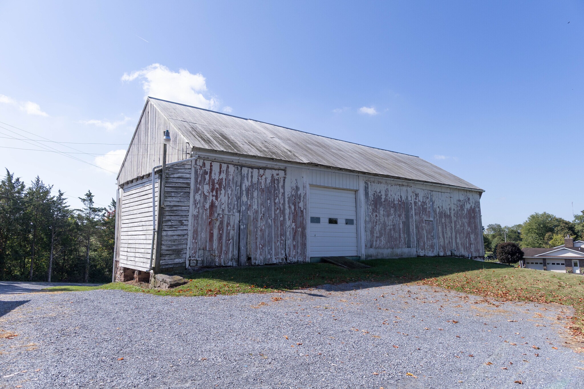 Building Photo - 1049 Reading Rd