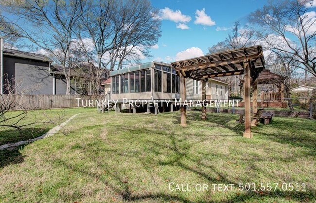 Building Photo - 5123 Lee Ave