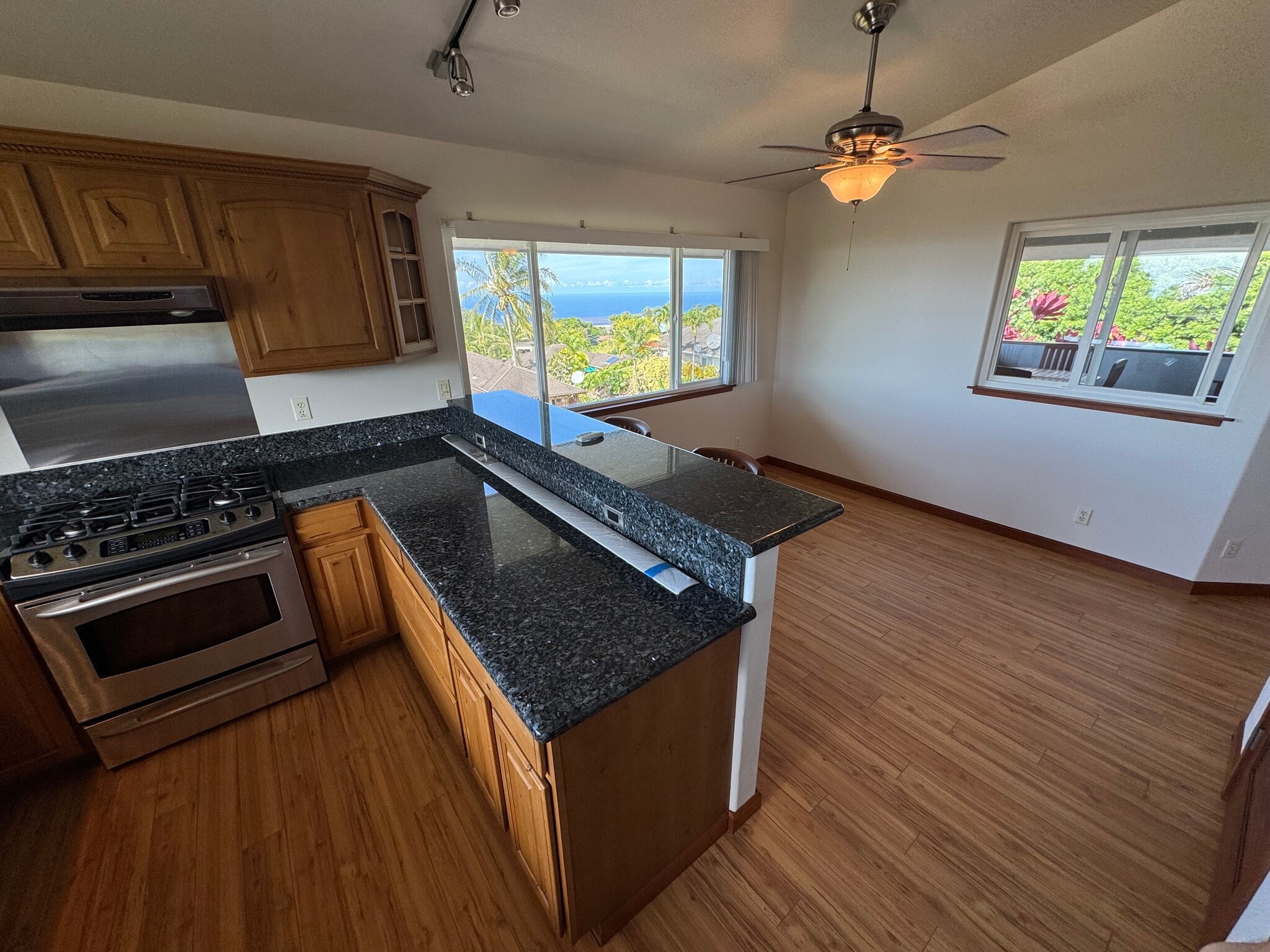 Building Photo - 73-1378 Kipapa Pl