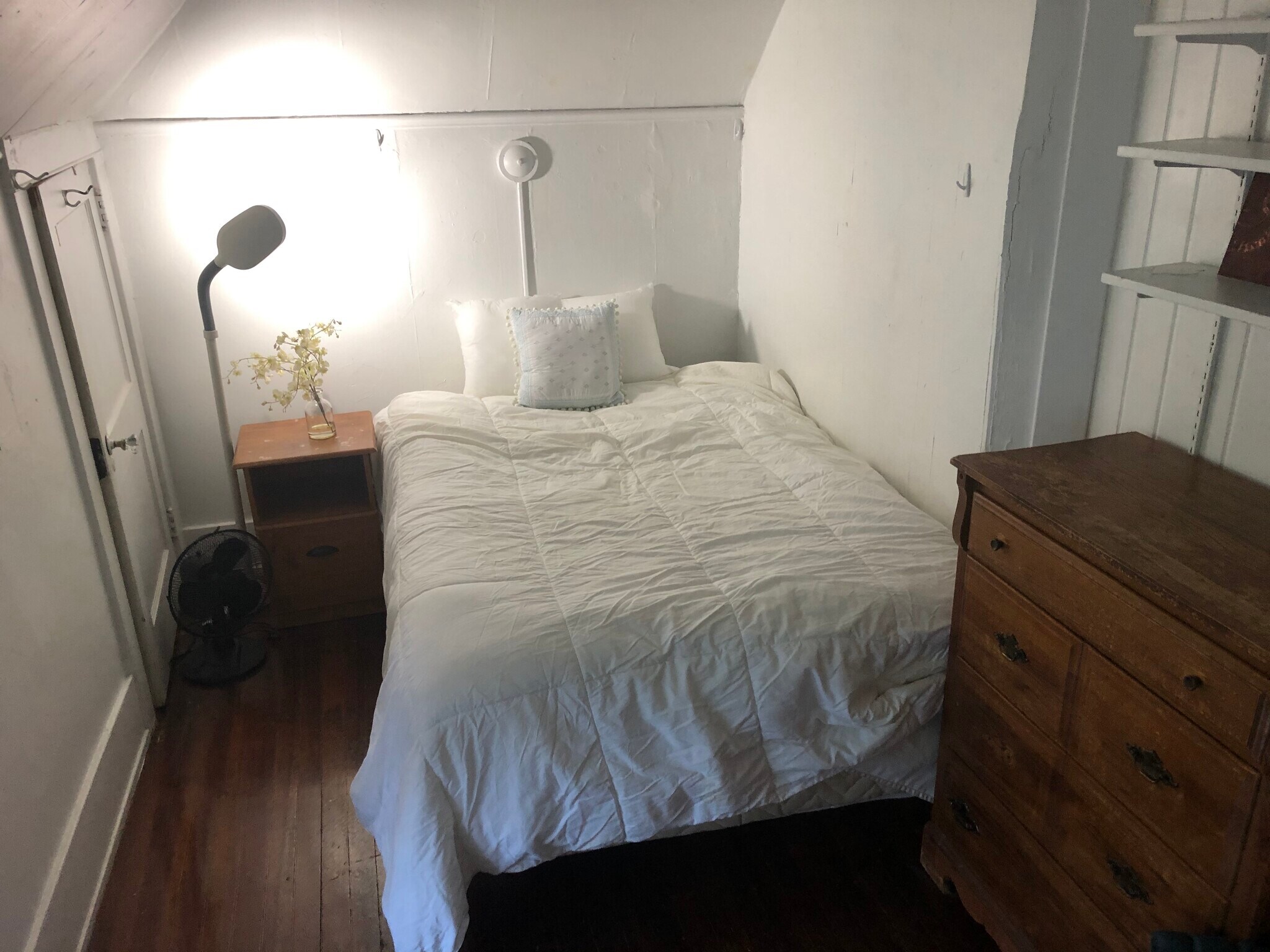 Bedroom - 210 Delaware Ave
