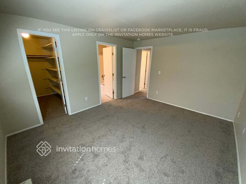 Building Photo - 24306 34th Ave Ct E