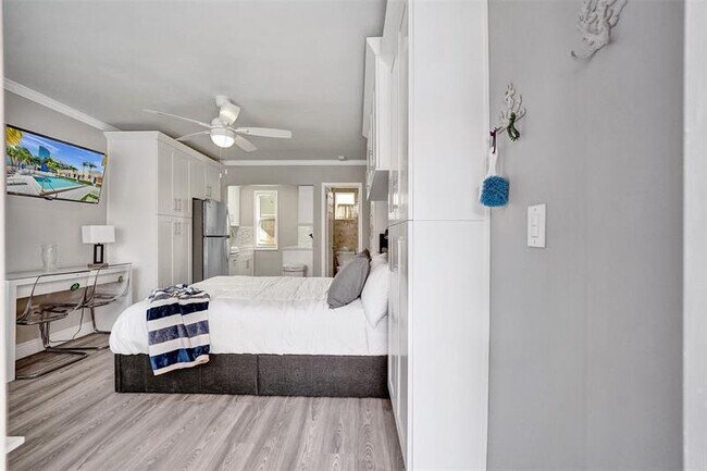 Building Photo - 329 Connecticut St