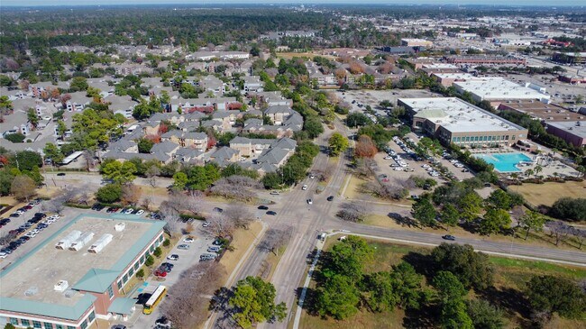 Building Photo - 28 Versante Ct