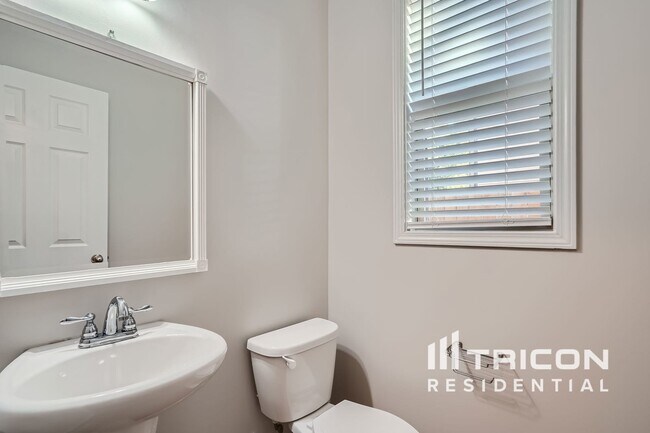 Building Photo - 3952 Margaux Dr