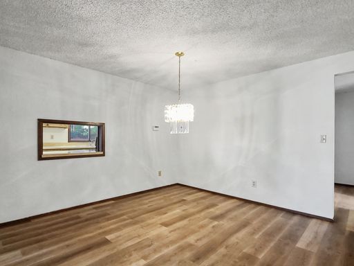 Building Photo - AVAILABLE FEBRUARY 10TH! Freshly Updated Kingsgate Home with Private Outdoor Space