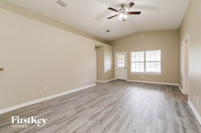 Building Photo - 2632 Creekfront Dr