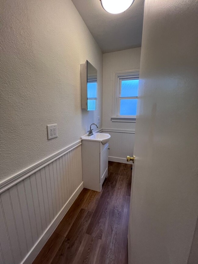 Building Photo - Beautiful Land Park home with fresh paint and new flooring throughout.