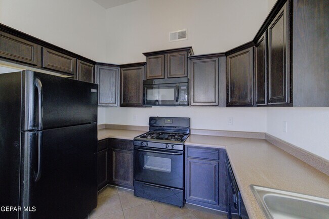 Building Photo - 4745 Guillermo Espinoza St