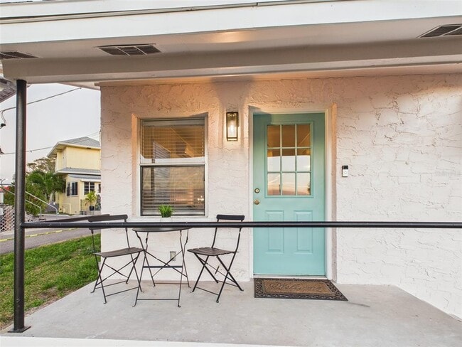 Building Photo - 222 7th St NW