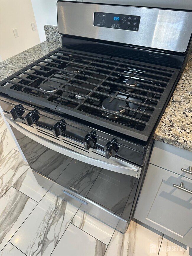 Building Photo - 402 Rittenhouse Ct