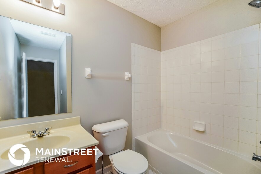 Building Photo - 1444 Bellow Falls Pl