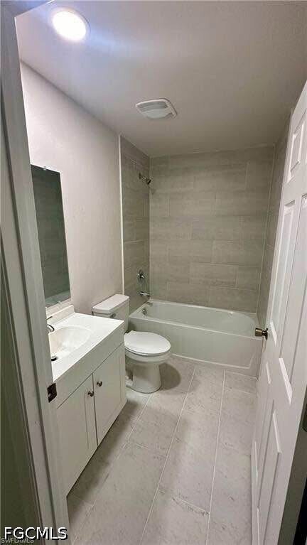 Building Photo - 217 Cape Coral Pkwy W