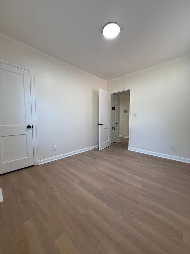 Building Photo - Recently remodeled 3-bedroom, 2-bath home located in East Montgomery.