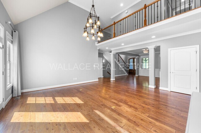 Building Photo - GORGEOUS 4 BEDROOM IN HARDIN VALLEY!!!!