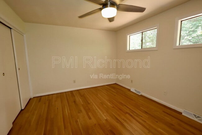 Building Photo - 8402 Kalb Rd