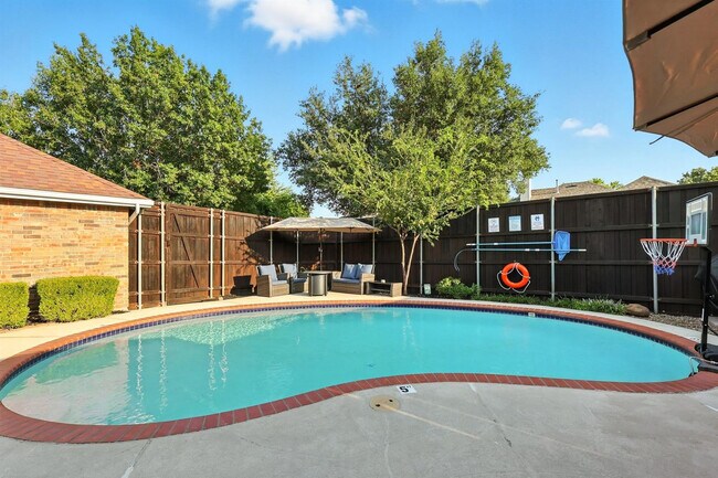 Building Photo - 11911 Rocky Point Dr