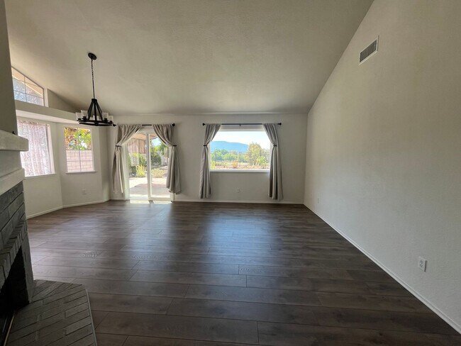 Building Photo - 31433 Corte Madera