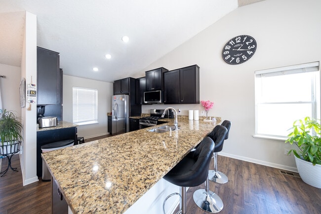 Building Photo - 8525 Titanium Cir