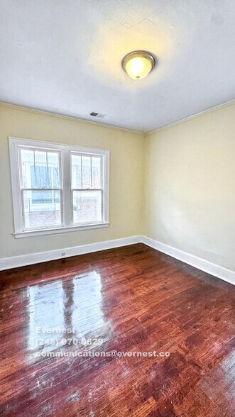 Building Photo - 3745 W Grand St
