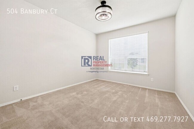 Building Photo - 504 Banbury Ct