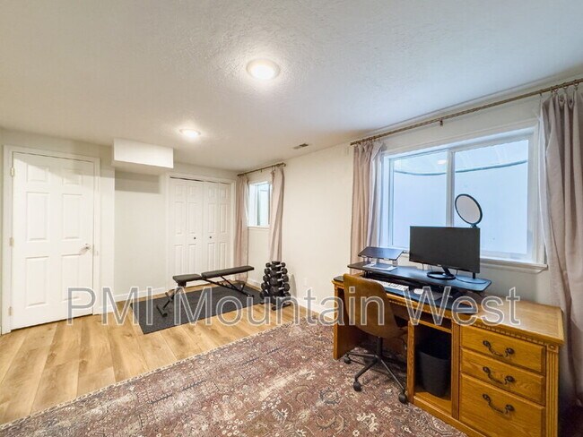 Building Photo - 607 E 1250 S