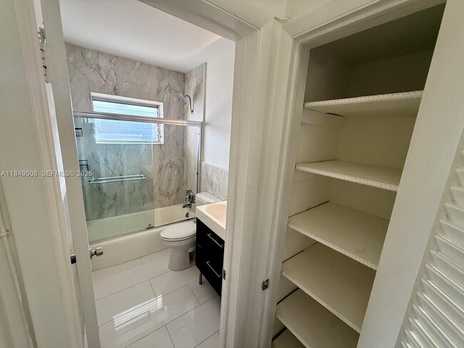 Building Photo - 7921 East Dr