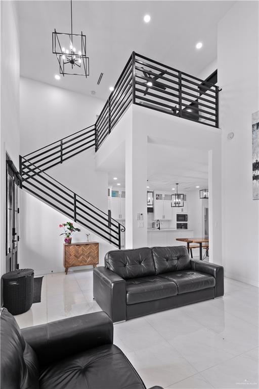 Building Photo - 23 Lago Delton