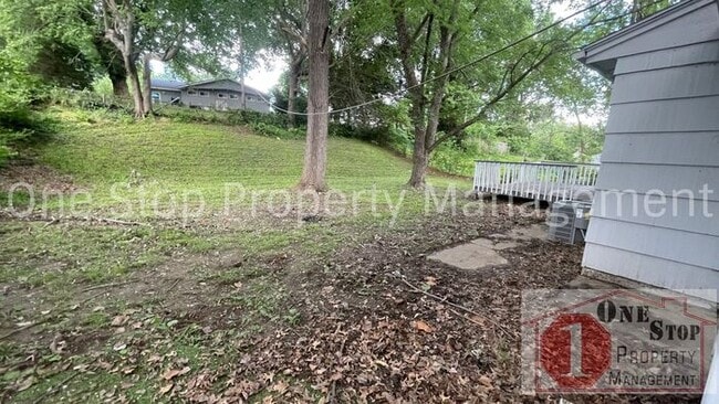 Building Photo - Charming 3-bedroom, 1-bath in Gladstone