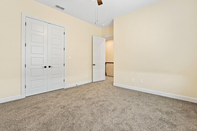 Building Photo - 48 Wilshire Blvd