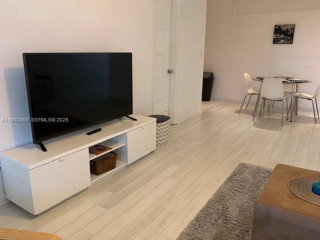 Building Photo - 2426 SE 17th St