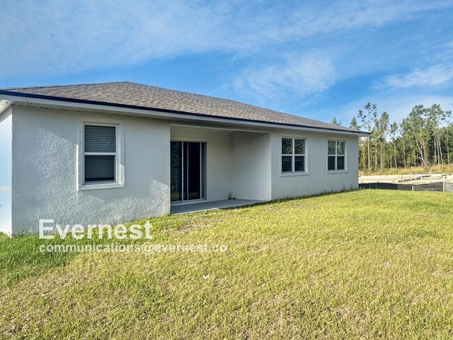 Building Photo - 4336 Las Almanos Ave
