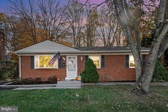 Building Photo - 4111 Hoffman Dr